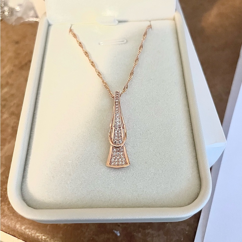 Gorgeous Necklace 🌟